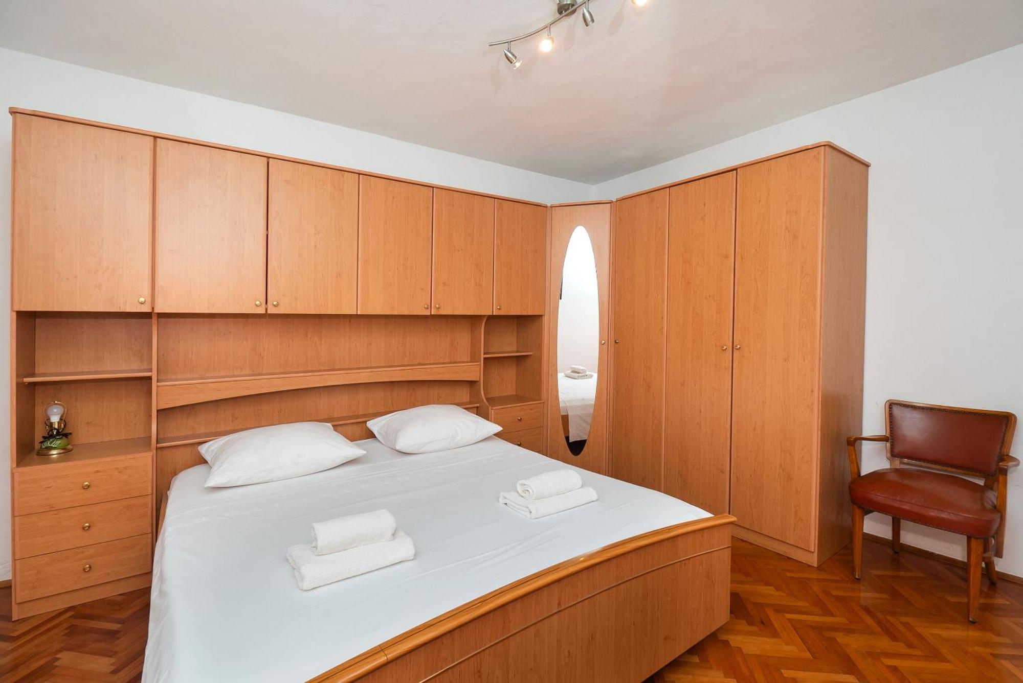 Apartments Polly Primošten Екстериор снимка