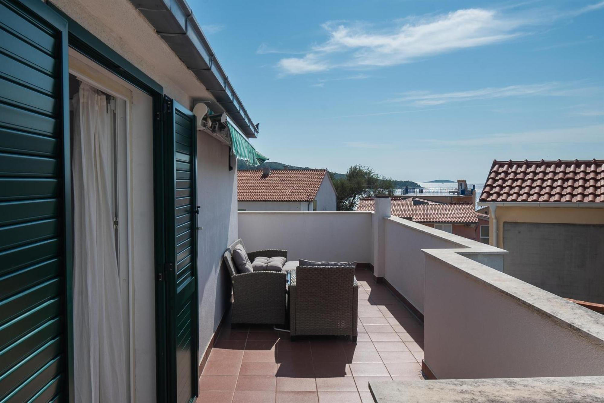 Apartments Polly Primošten Екстериор снимка
