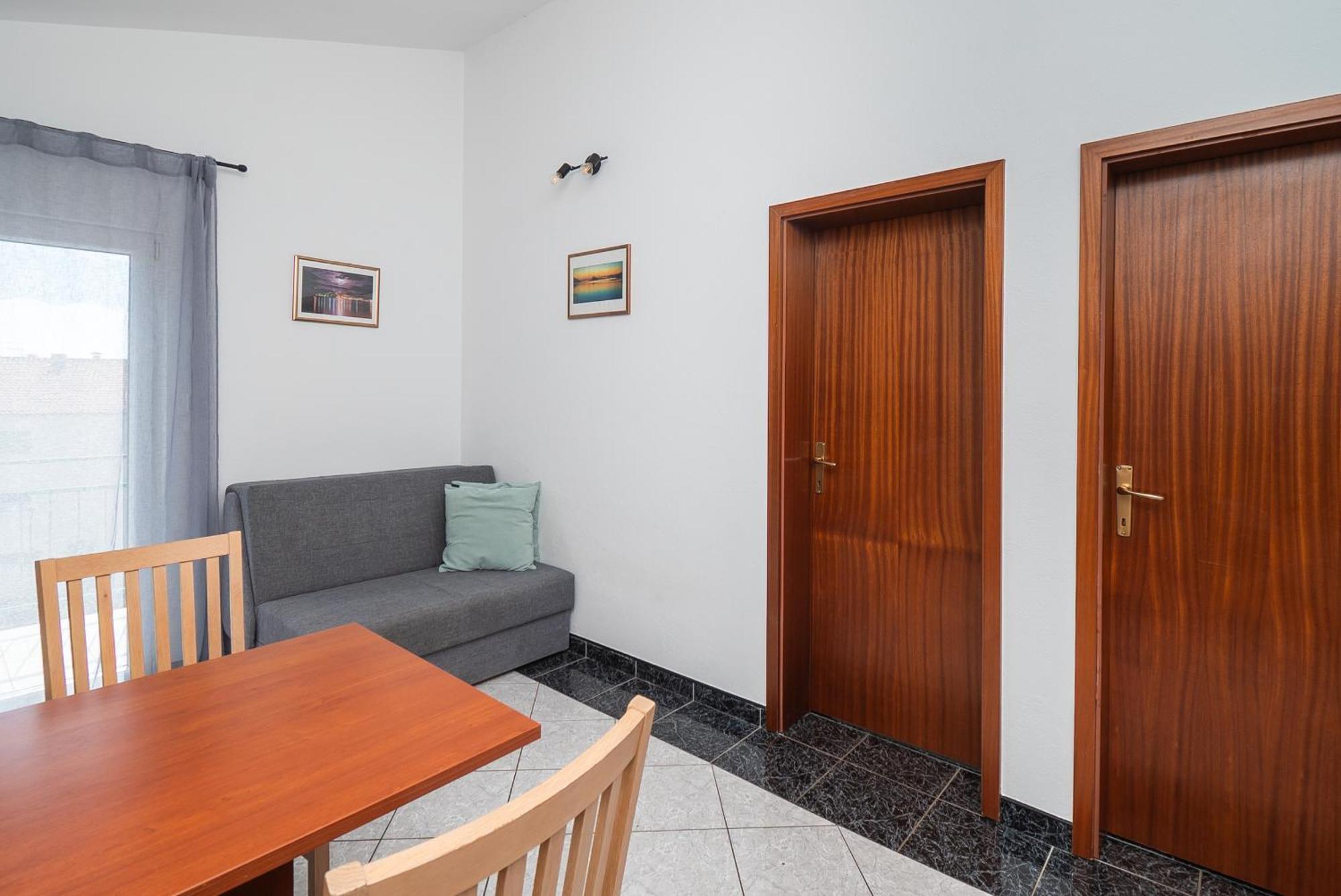 Apartments Polly Primošten Екстериор снимка