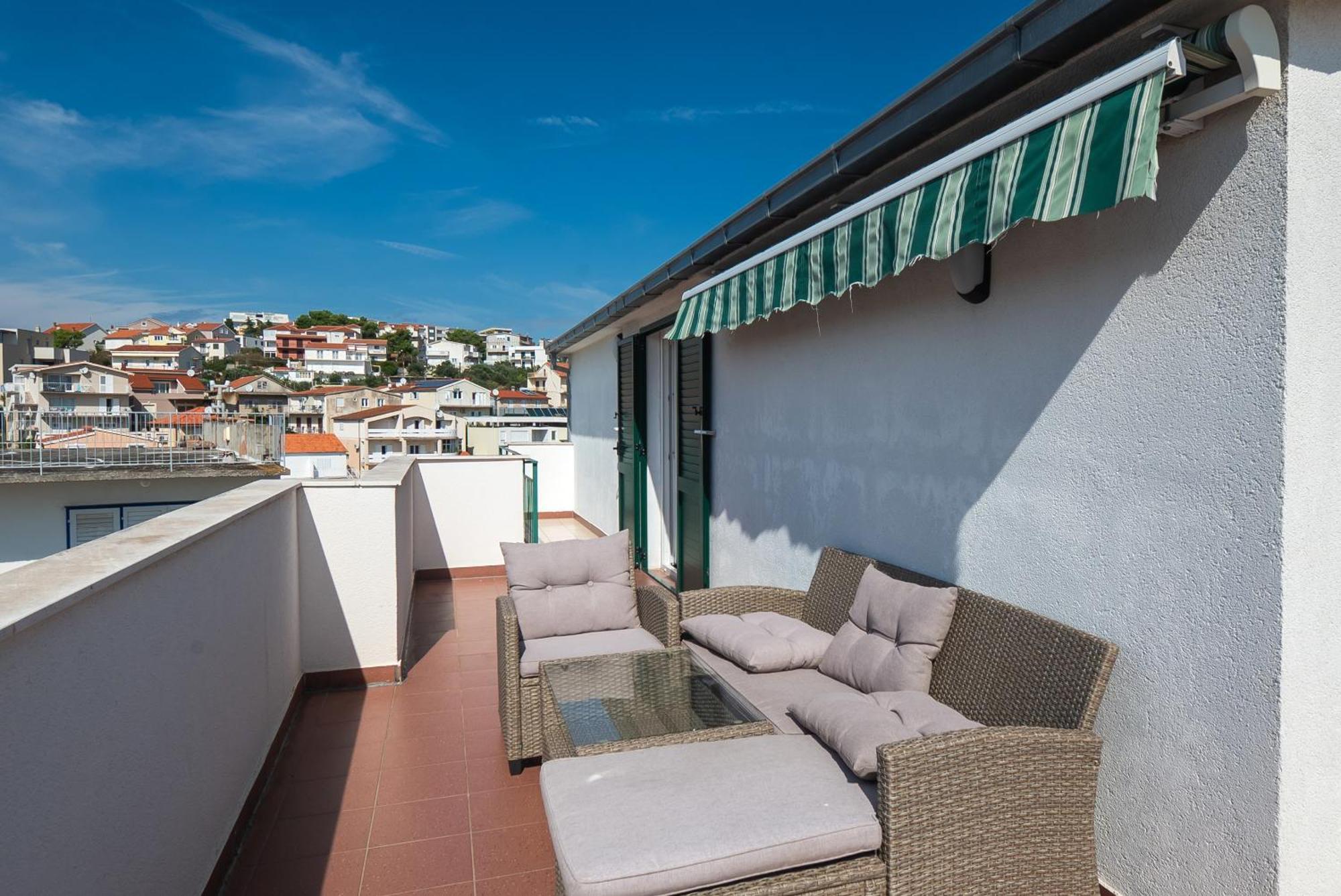 Apartments Polly Primošten Екстериор снимка